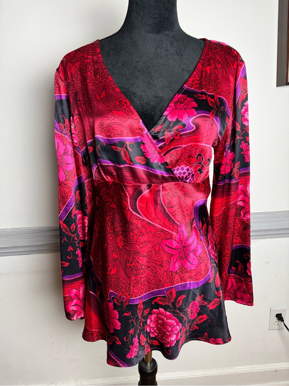 Red & Pink Floral Wrap-Style Blouse by
